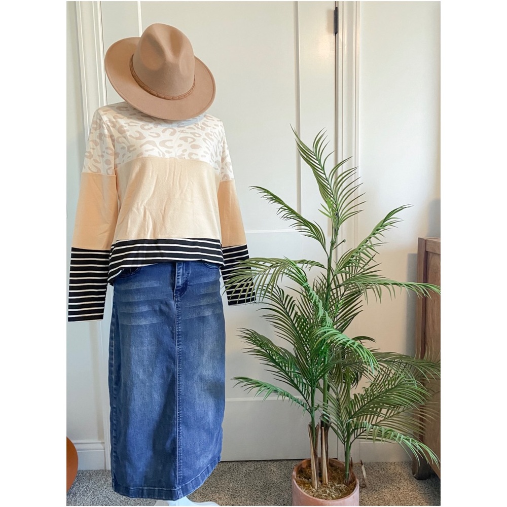 𝐒𝐰𝐞𝐞𝐭 + 𝐒𝐚𝐬𝐬𝐲 𝐭𝐨𝐩